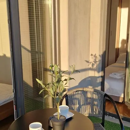 2-bedroom With Private Parking
