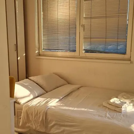 2-bedroom With Private Parking * Скопье