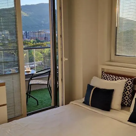 2-bedroom With Private Parking * Скопье