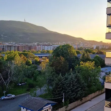 Апартаменты 2-bedroom With Private Parking